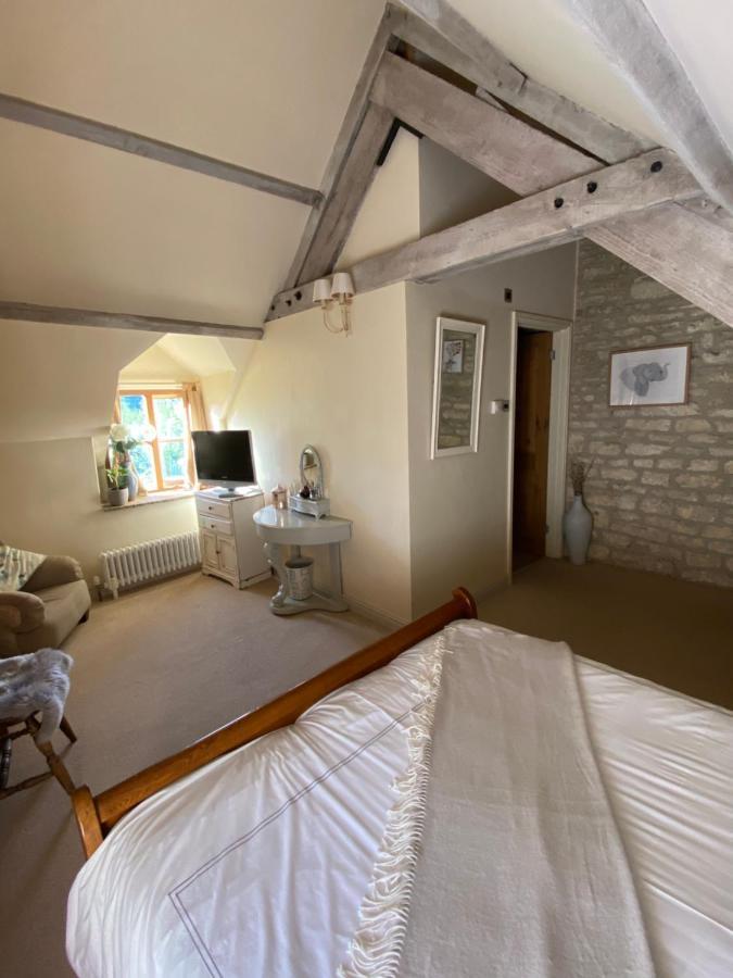 Dove Cottage Bisley  Exterior foto