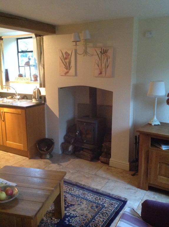 Dove Cottage Bisley  Exterior foto